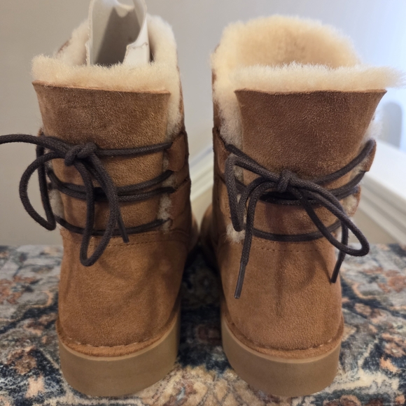 UGG Tan Naiyah Boots with Fur Trim - Picture 1 of 5
